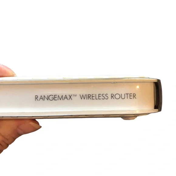 NETGEAR RANGEMAX Wireless Router WON824v377 - Picture 5 of 6